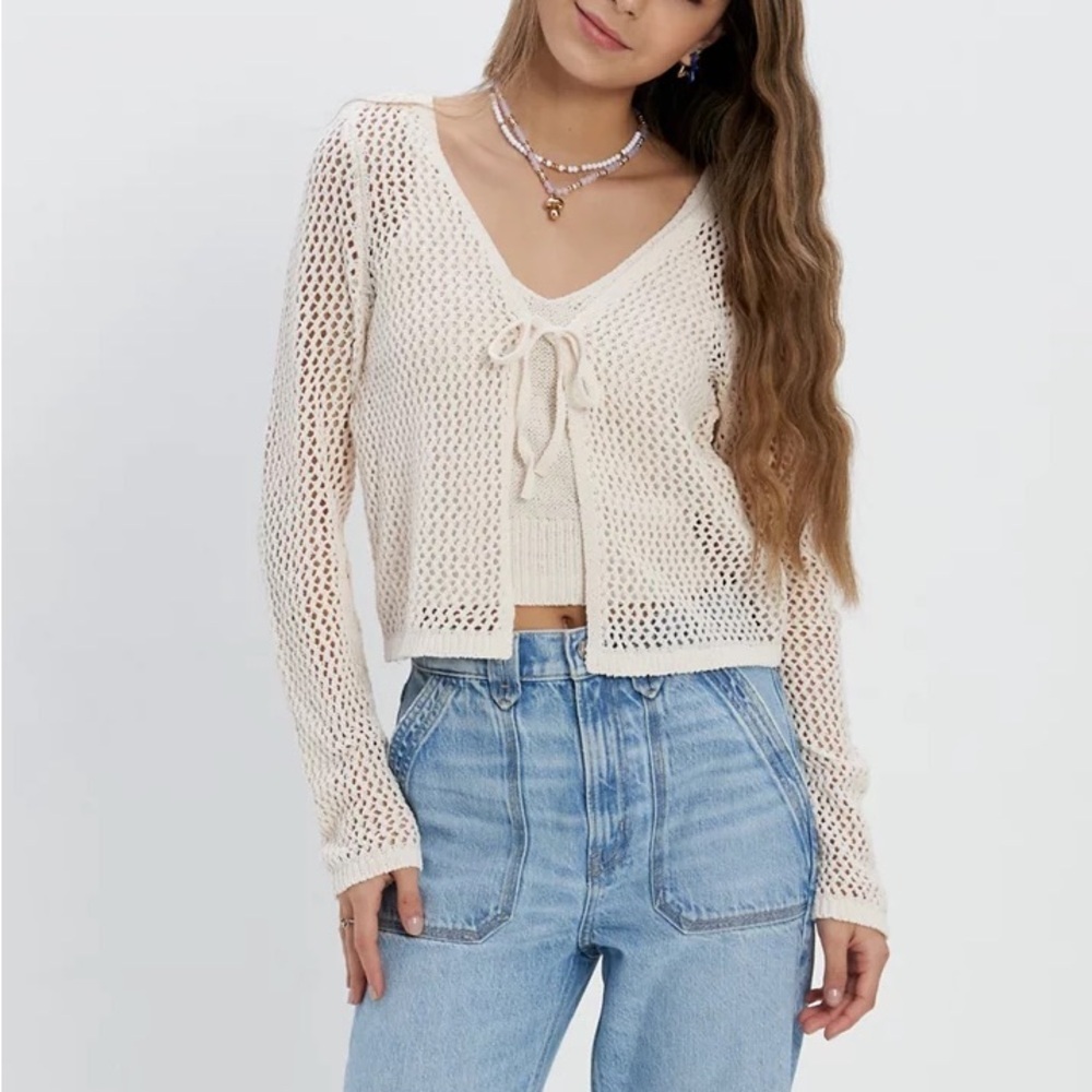 American Eagle Outfitters | Whoa So Soft Tie-Front Cardigan Sz Small Tank Sz XS